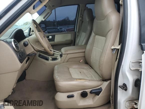 ✅ 2004 Ford Expedition Eddie Bauer • VIN: 1FMPU18L84LB46427 • Lot: 82687275. Listed on Copart with 263,319 mi. Free auction sales archive from the USA and detailed vehicle history report at DreamBid. Image 7.