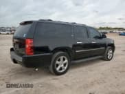 ✅ 2012 Chevrolet Suburban LTZ • VIN: 1GNSKKE71CR180567 • Lot: 48736084. Wystawiony na Copart z przebiegiem 230 534 mil. Bezpłatny archiwum sprzedaży aukcyjnych z USA i szczegółowy raport historii pojazdu na DreamBid. Zdjęcie 3.