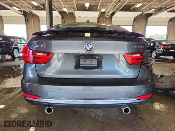 ✅ 2015 BMW 3 Series 335i Gran Turismo xDrive • VIN: WBA3X9C54FD868389 • Lot: 63828465. Wystawiony na Copart z przebiegiem 72 146 mil. Bezpłatny archiwum sprzedaży aukcyjnych z USA i szczegółowy raport historii pojazdu na DreamBid. Zdjęcie 6.