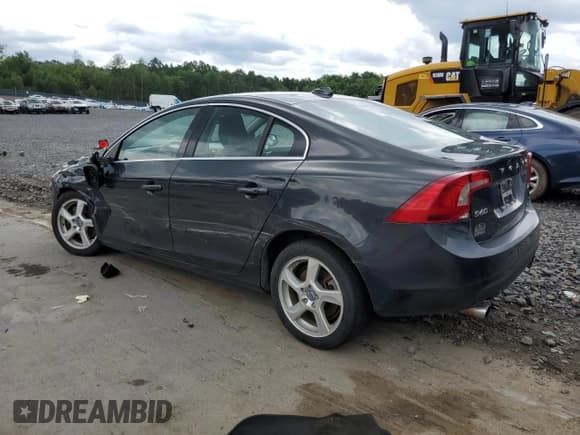 ✅ 2013 Volvo S60 T5 Premier • VIN: YV1612FS9D1211946 • Lot: 62089605. Listed on Copart with Not provided. Free auction sales archive from the USA and detailed vehicle history report at DreamBid. Image 2.