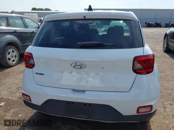 ✅ 2021 Hyundai Venue SE • VIN: KMHRB8A3XMU063884 • Лот: 42749058. Опубликован ранее на IAAI с пробегом 49 234 миль. Бесплатный доступ к архиву аукционных продаж из США и подробный отчёт об истории автомобиля на DreamBid. Изображение 17.