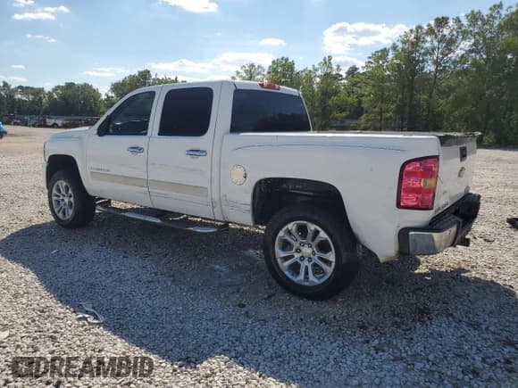 ✅ 2007 Chevrolet Silverado 1500 1LT • VIN: 3GCEC13J97G537964 • Lot: 72563014. Listed on Copart with 271,659 mi. Free auction sales archive from the USA and detailed vehicle history report at DreamBid. Image 2.