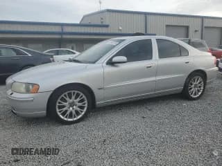 ✅ 2006 Volvo S60 2.4L Turbo • VIN: YV1RS547162526991 • Lot: 54943215. Wystawiony na Copart z przebiegiem 159 449 mil. Bezpłatny archiwum sprzedaży aukcyjnych z USA i szczegółowy raport historii pojazdu na DreamBid. Zdjęcie 1.