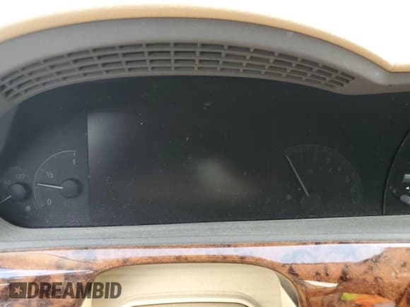 ✅ 2013 Mercedes-Benz S 550 • VIN: WDDNG9EB3DA530128 • Lot: 69800625. Listed on Copart with Not provided. Free auction sales archive from the USA and detailed vehicle history report at DreamBid. Image 9.