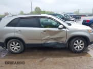 ✅ 2013 Kia Sorento LX • VIN: 5XYKT3A67DG317309 • Lot: 42178502. Listed on IAAI with 62,702 mi. Free auction sales archive from the USA and detailed vehicle history report at DreamBid. Image 13.