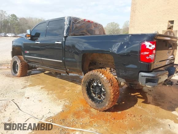 ✅ 2016 Chevrolet Silverado 2500HD LT • VIN: 1GC1KVE85GF250173 • Lot: 41199009. Wystawiony na IAAI z przebiegiem 155 688 mil. Bezpłatny archiwum sprzedaży aukcyjnych z USA i szczegółowy raport historii pojazdu na DreamBid. Zdjęcie 3.