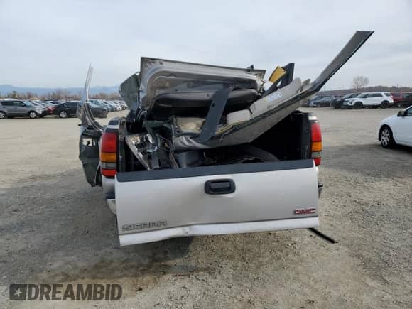 2007 GMC Sierra 1500 SL with VIN 2GTEK13V071123356, listed as a Copart auction lot 79495423 with Not provided miles and Salvage title. Bid and sale history available at DreamBid. Image 6.