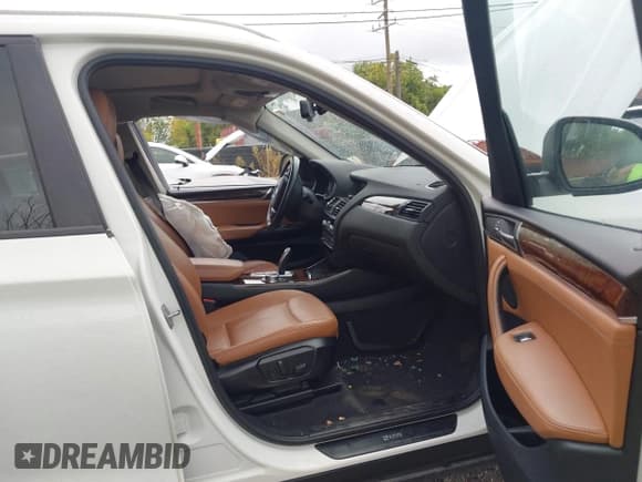 ✅ 2016 BMW X3 xDrive28i • VIN: 5UXWX9C55G0D77839 • Lot: 43397760. Listed on IAAI with 122,695 mi. Free auction sales archive from the USA and detailed vehicle history report at DreamBid. Image 5.