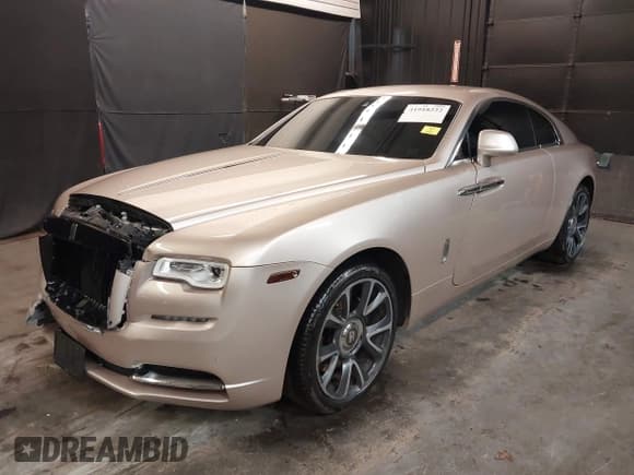 ✅ 2019 Rolls-Royce Wraith • VIN: SCA665C53KUX87266 • Лот: 41918222. Опубликован ранее на IAAI с пробегом 42 388 миль. Бесплатный доступ к архиву аукционных продаж из США и подробный отчёт об истории автомобиля на DreamBid. Изображение 2.