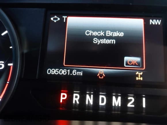 ✅ 2018 Ford F-250 XLT • VIN: 1FT7W2B68JEB24628 • Lot: 43856366. Wystawiony na IAAI z przebiegiem 95 061 mil. Bezpłatny archiwum sprzedaży aukcyjnych z USA i szczegółowy raport historii pojazdu na DreamBid. Zdjęcie 16.