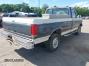 ✅ 1989 Ford F-250 • VIN: 1FTEF26Y2KNB61498 • Lot: 42551001. Wystawiony na IAAI z przebiegiem 50 222 mil. Bezpłatny archiwum sprzedaży aukcyjnych z USA i szczegółowy raport historii pojazdu na DreamBid. Zdjęcie 4.