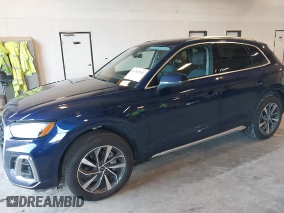 ✅ 2022 Audi Q5 S line Premium • VIN: WA1GAAFY0N2027185 • Lot: 43762247. Listed on IAAI with 48,423 mi. Free auction sales archive from the USA and detailed vehicle history report at DreamBid. Image 2.