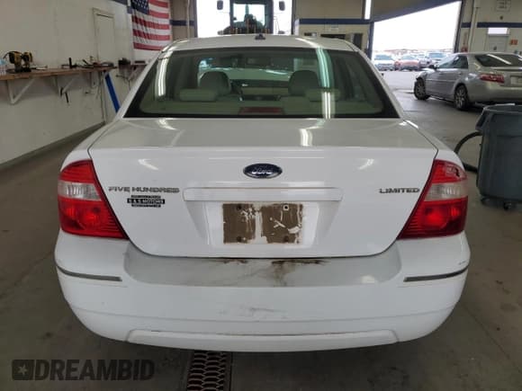 ✅ 2007 Ford Five Hundred Limited • VIN: 1FAFP25107G104885 • Lot: 80509905. Wystawiony na Copart z przebiegiem 199 323 mil. Bezpłatny archiwum sprzedaży aukcyjnych z USA i szczegółowy raport historii pojazdu na DreamBid. Zdjęcie 6.