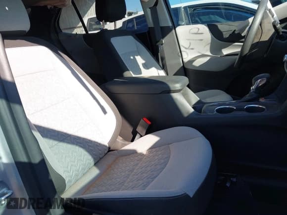 ✅ 2022 Chevrolet Equinox LT • VIN: 3GNAXUEV6NL207408 • Lot: 43346639. Wystawiony na IAAI z przebiegiem 91 185 mil. Bezpłatny archiwum sprzedaży aukcyjnych z USA i szczegółowy raport historii pojazdu na DreamBid. Zdjęcie 5.