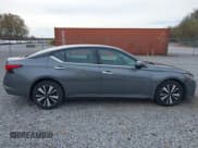 ✅ 2022 Nissan Altima SV • VIN: 1N4BL4DW2NN312732 • Lot: 43638028. Listed on IAAI with 121,849 mi. Free auction sales archive from the USA and detailed vehicle history report at DreamBid. Image 13.