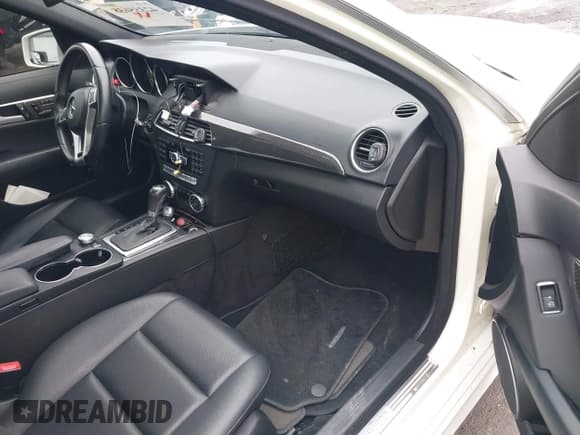 ✅ 2012 Mercedes-Benz C 300 Sport • VIN: WDDGF8BB7CF917342 • Lot: 42355638. Listed on IAAI with 127,666 mi. Free auction sales archive from the USA and detailed vehicle history report at DreamBid. Image 5.