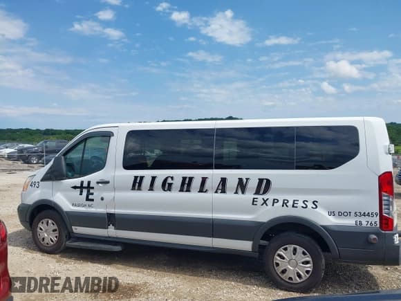 ✅ 2015 Ford Transit XL • VIN: 1FBZX2ZM8FKB22790 • Лот: 42282338. Опубликован ранее на IAAI с пробегом 617 939 миль. Бесплатный доступ к архиву аукционных продаж из США и подробный отчёт об истории автомобиля на DreamBid. Изображение 15.