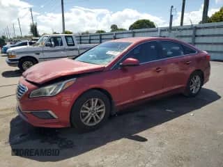 2016 Hyundai Sonata SE z VIN 5NPE24AF1GH389240, wystawiony jako Copart lot #85178655 z przebiegiem 130 043 mil mil oraz Szkoda całkowita • Salvage title. Historia ofert i sprzedaży dostępna na DreamBid. Obrazek 1.
