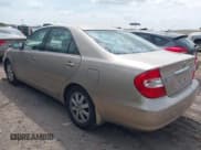 ✅ 2004 Toyota Camry LE • VIN: 4T1BE32K84U916090 • Lot: 42676608. Wystawiony na IAAI z przebiegiem 110 150 mil. Bezpłatny archiwum sprzedaży aukcyjnych z USA i szczegółowy raport historii pojazdu na DreamBid. Zdjęcie 3.