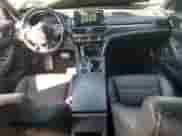 2018 Honda Accord Sport с VIN 1HGCV1F36JA099538, выставлен на аукционе Copart как лот 80401425 с пробегом 241 179 миль миль и Списание • Salvage title. История ставок и продаж доступна на DreamBid. Изображение 8.