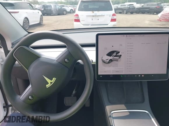 ✅ 2023 Tesla Model Y Long Range • VIN: 7SAYGDEEXPF617236 • Lot: 42907886. Wystawiony na IAAI z przebiegiem 46 407 mil. Bezpłatny archiwum sprzedaży aukcyjnych z USA i szczegółowy raport historii pojazdu na DreamBid. Zdjęcie 18.