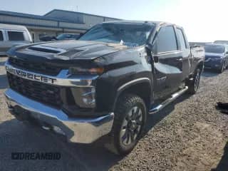 2022 Chevrolet Silverado 2500HD LT z VIN 1GC4YNEY7NF168860, wystawiony jako Copart lot #64605705 z przebiegiem 93 070 mil mil oraz Szkoda całkowita • Salvage title. Historia ofert i sprzedaży dostępna na DreamBid. Obrazek 1.