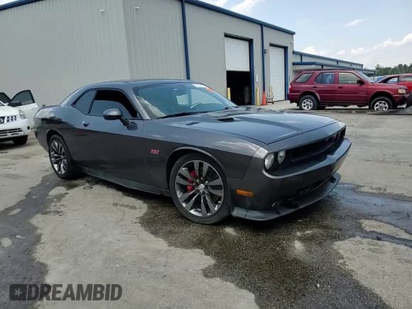 ✅ 2014 Dodge Challenger SRT-8 • VIN: 2C3CDYCJ1EH100216 • Lot: 57844795. Wystawiony na Copart z przebiegiem Nie podano. Bezpłatny archiwum sprzedaży aukcyjnych z USA i szczegółowy raport historii pojazdu na DreamBid. Zdjęcie 13.