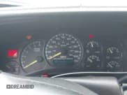 ✅ 2000 Chevrolet Suburban LT • VIN: 3GNGK26U1YG174771 • Лот: 42284256. Опубликован ранее на IAAI с пробегом 222 401 миль. Бесплатный доступ к архиву аукционных продаж из США и подробный отчёт об истории автомобиля на DreamBid. Изображение 7.