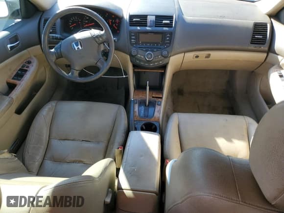 ✅ 2005 Honda Accord • VIN: JHMCN36455C014667 • Лот: 86131175. Опубликован ранее на Copart с пробегом 290 244 миль. Бесплатный доступ к архиву аукционных продаж из США и подробный отчёт об истории автомобиля на DreamBid. Изображение 8.