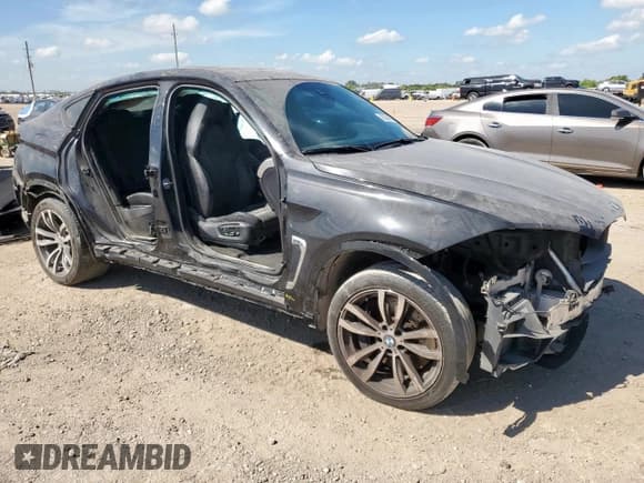 ✅ 2016 BMW X6 M • VIN: 5YMKW8C50G0R43245 • Лот: 66228905. Опубликован ранее на Copart с пробегом 75 558 миль. Бесплатный доступ к архиву аукционных продаж из США и подробный отчёт об истории автомобиля на DreamBid. Изображение 4.