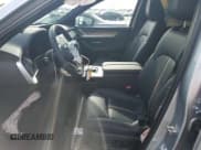 ✅ 2024 Mazda CX-90 Premium Plus • VIN: JM3KKEHA3R1140345 • Lot: 56190004. Wystawiony na Copart z przebiegiem 4 745 mil. Bezpłatny archiwum sprzedaży aukcyjnych z USA i szczegółowy raport historii pojazdu na DreamBid. Zdjęcie 7.