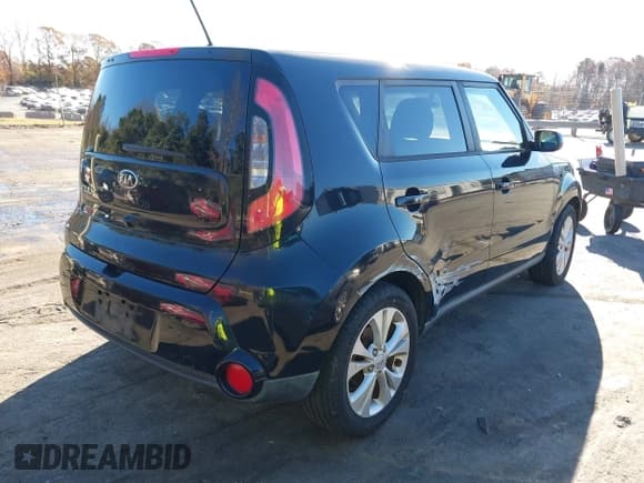 ✅ 2016 Kia Soul + • VIN: KNDJP3A50G7350399 • Lot: 43711820. Wystawiony na IAAI z przebiegiem 104 929 mil. Bezpłatny archiwum sprzedaży aukcyjnych z USA i szczegółowy raport historii pojazdu na DreamBid. Zdjęcie 4.