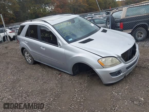 ✅ 2008 Mercedes-Benz M 350 • VIN: 4JGBB86E68A420075 • Лот: 43527899. Опубликован ранее на IAAI с пробегом Не указан. Бесплатный доступ к архиву аукционных продаж из США и подробный отчёт об истории автомобиля на DreamBid. Изображение 1.