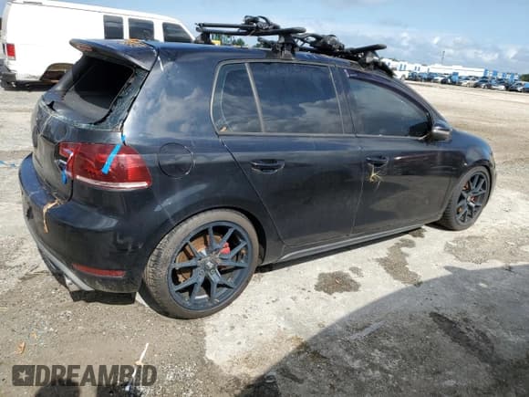 ✅ 2011 Volkswagen Golf GTI w/Sunroof PZEV • VIN: WVWHD7AJ1BW324551 • Lot: 67959194. Wystawiony na Copart z przebiegiem 127 916 mil. Bezpłatny archiwum sprzedaży aukcyjnych z USA i szczegółowy raport historii pojazdu na DreamBid. Zdjęcie 3.