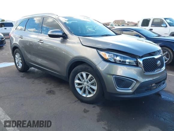 ✅ 2016 Kia Sorento LX • VIN: 5XYPG4A53GG005936 • Lot: 43740572. Listed on IAAI with 69,017 mi. Free auction sales archive from the USA and detailed vehicle history report at DreamBid. Image 1.