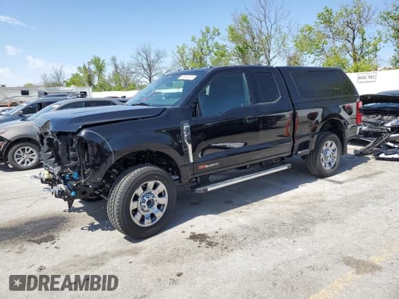 ✅ 2024 Ford F-250 • VIN: 1FT8X2BM7REF40276 • Lot: 50909225. Listed on Copart with 4,909 mi. Free auction sales archive from the USA and detailed vehicle history report at DreamBid. Image 1.