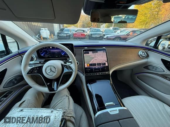 ✅ 2022 Mercedes-Benz EQS 450+ • VIN: W1KCG2DB5NA014130 • Лот: 93369945. Опубликован ранее на Copart с пробегом 76 931 миль. Бесплатный доступ к архиву аукционных продаж из США и подробный отчёт об истории автомобиля на DreamBid. Изображение 9.