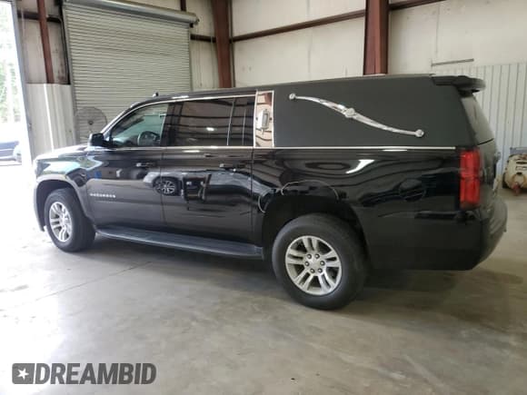 ✅ 2018 Chevrolet Suburban LS • VIN: 1GNSCGEC3JR140303 • Lot: 69944234. Listed on Copart with 48,541 mi. Free auction sales archive from the USA and detailed vehicle history report at DreamBid. Image 2.