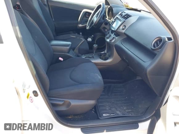✅ 2006 Toyota RAV4 Sport • VIN: JTMZD32V465018180 • Lot: 41890319. Listed on IAAI with Not provided. Free auction sales archive from the USA and detailed vehicle history report at DreamBid. Image 5.