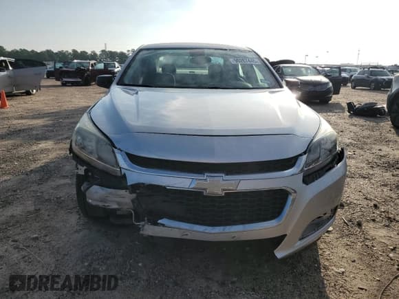 ✅ 2015 Chevrolet Malibu LS • VIN: 1G11B5SL9FF128061 • Lot: 90267445. Listed on Copart with 64,012 mi. Free auction sales archive from the USA and detailed vehicle history report at DreamBid. Image 5.
