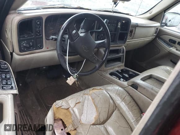 ✅ 2003 Chevrolet Suburban LT • VIN: 1GNFK16Z23J215806 • Lot: 56796355. Listed on Copart with Not provided. Free auction sales archive from the USA and detailed vehicle history report at DreamBid. Image 8.