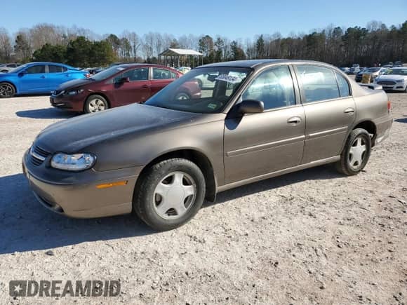 2000 Chevrolet Malibu LS z VIN 1G1NE52J4Y6303956, wystawiony jako Copart lot #83049134 z przebiegiem 146 425 mil mil oraz Czysty tytuł • Clean title. Historia ofert i sprzedaży dostępna na DreamBid. Obrazek 1.