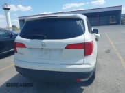 ✅ 2017 Honda Pilot EX • VIN: 5FNYF5H32HB012547 • Lot: 42578659. Wystawiony na IAAI z przebiegiem 88 500 mil. Bezpłatny archiwum sprzedaży aukcyjnych z USA i szczegółowy raport historii pojazdu na DreamBid. Zdjęcie 16.