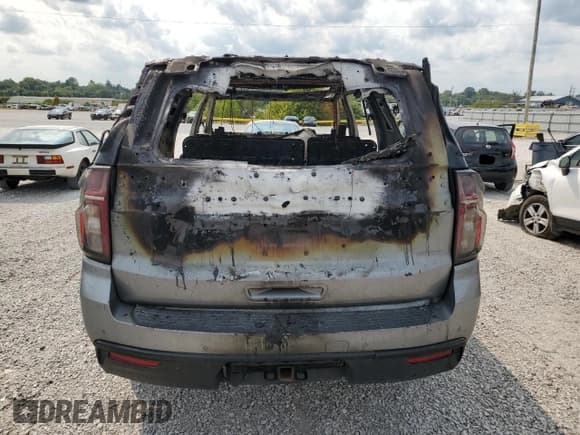 ✅ 2023 Chevrolet Suburban Z71 • VIN: 1GNSKDKD2PR120048 • Lot: 71687095. Listed on Copart with Not provided. Free auction sales archive from the USA and detailed vehicle history report at DreamBid. Image 6.