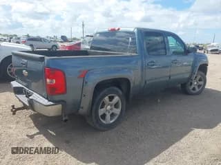 ✅ 2011 Chevrolet Silverado 1500 LT • VIN: 3GCPKSE35BG369751 • Lot: 43426023. Wystawiony na IAAI z przebiegiem 201 500 mil. Bezpłatny archiwum sprzedaży aukcyjnych z USA i szczegółowy raport historii pojazdu na DreamBid. Zdjęcie 4.