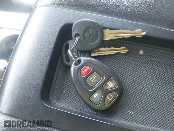 ✅ 2007 Chevrolet Suburban LTZ • VIN: 3GNFK16357G109210 • Лот: 41990278. Опубликован ранее на IAAI с пробегом 176 136 миль. Бесплатный доступ к архиву аукционных продаж из США и подробный отчёт об истории автомобиля на DreamBid. Изображение 11.