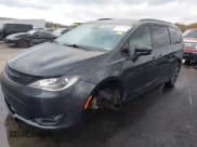 ✅ 2020 Chrysler Pacifica Hybrid Limited • VIN: 2C4RC1N74LR251205 • Lot: 43675212. Wystawiony na IAAI z przebiegiem 75 060 mil. Bezpłatny archiwum sprzedaży aukcyjnych z USA i szczegółowy raport historii pojazdu na DreamBid. Zdjęcie 6.