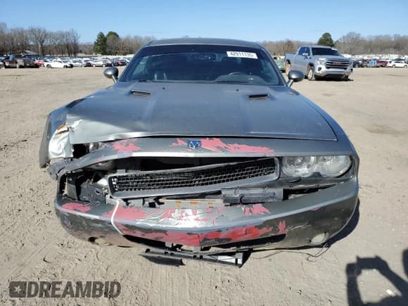 ✅ 2010 Dodge Challenger SE • VIN: 2B3CJ4DV8AH103317 • Lot: 42911135. Wystawiony na Copart z przebiegiem 163 618 mil. Bezpłatny archiwum sprzedaży aukcyjnych z USA i szczegółowy raport historii pojazdu na DreamBid. Zdjęcie 5.