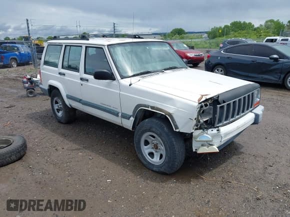 ✅ 1999 Jeep Cherokee Sport • VIN: 1J4FF68S4XL651250 • Lot: 42370723. Listed on IAAI with 203,728 mi. Free auction sales archive from the USA and detailed vehicle history report at DreamBid. Image 1.