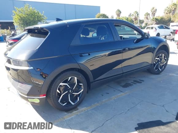 ✅ 2023 Hyundai Ioniq 5 SEL • VIN: KM8KN4AE6PU180465 • Lot: 43591842. Listed on IAAI with 37,044 mi. Free auction sales archive from the USA and detailed vehicle history report at DreamBid. Image 4.